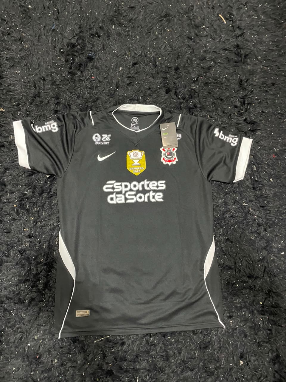 REMERA MINEIRO NEGRA