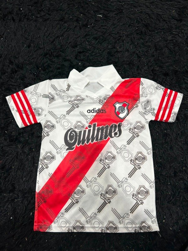 CAMISETA RETRO RIVER PLATE 1996 TITULAR NIÑO