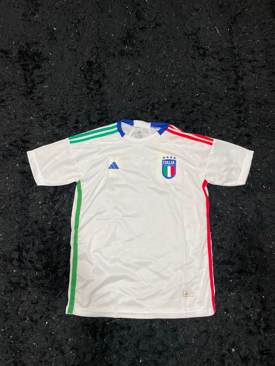 REMERA ITALIA BLANCA